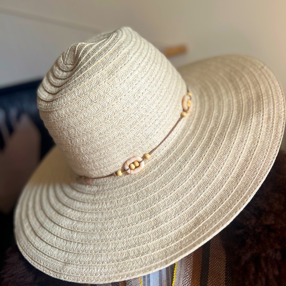 Universal Thread Elegant Cream Sun Hat